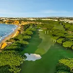 Pine Cliffs アルブフェイラ