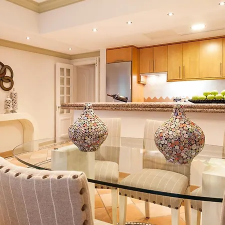 Pine Cliffs Szálloda 5*