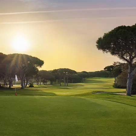 Pine Cliffs Szálloda 5*