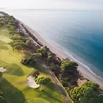 מלון Pine Cliffs