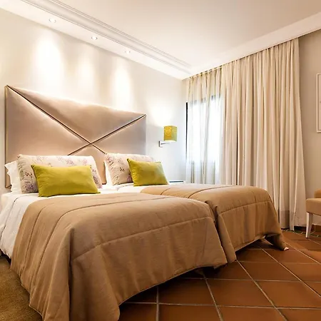 Pine Cliffs Hotell Albufeira