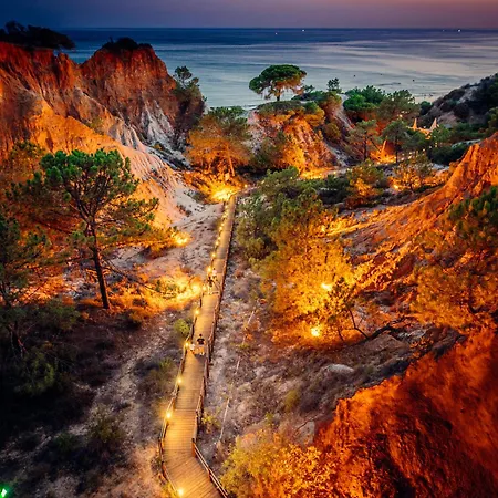 Pine Cliffs فندق البوفيرا