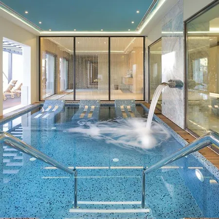 فندق Pine Cliffs