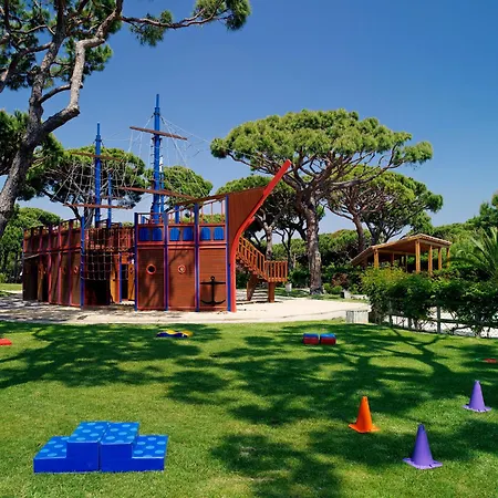 Pine Cliffs البوفيرا