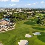 Pine Cliffs Szálloda 5*