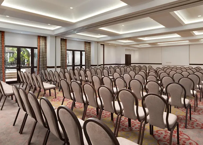 Pine Cliffs 5* Αλμπουφέιρα